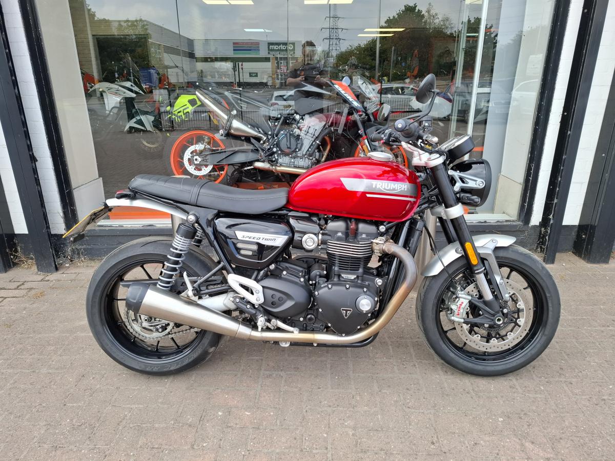 2022 Triumph TRIUMPH SPEED TWIN 2022 Triumph TRIUMPH SPEED TWIN