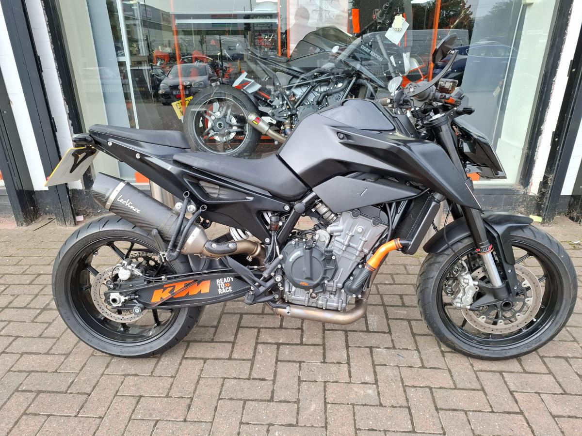 2020 KTM 790 DUKE 18