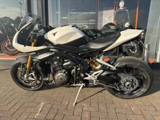 2022 TRIUMPH SPEED TRIPLE 1200 RR