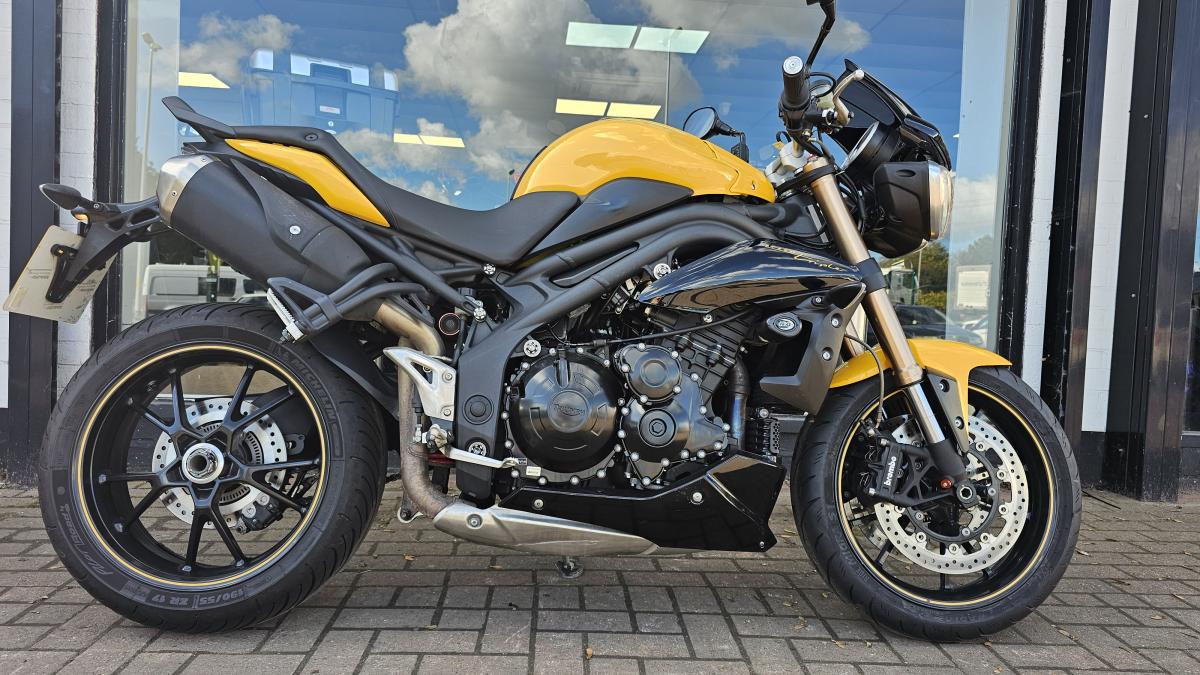 2016 TRIUMPH SPEED TRIPLE 94