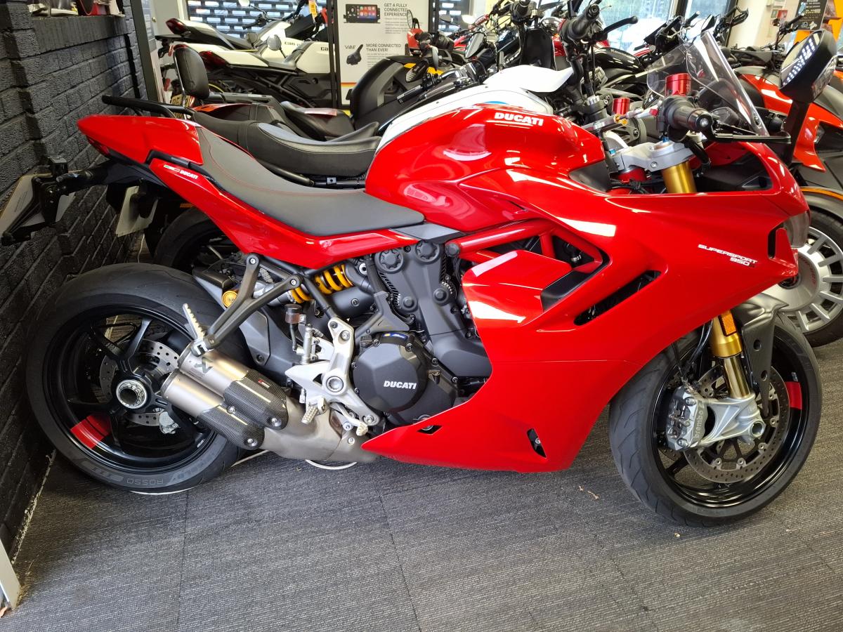 2022 DUCATI SUPERSPORT 950 S