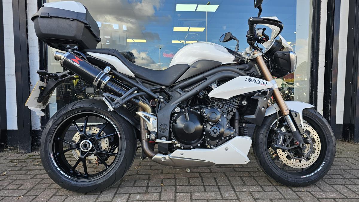 2011 TRIUMPH SPEED TRIPLE 1050 ABS