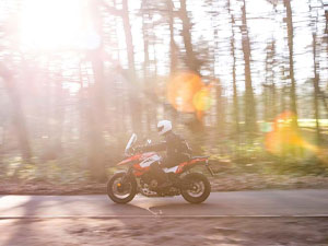 SUZUKI TO HOST SUPER 70 TEST RIDE WEEKEND