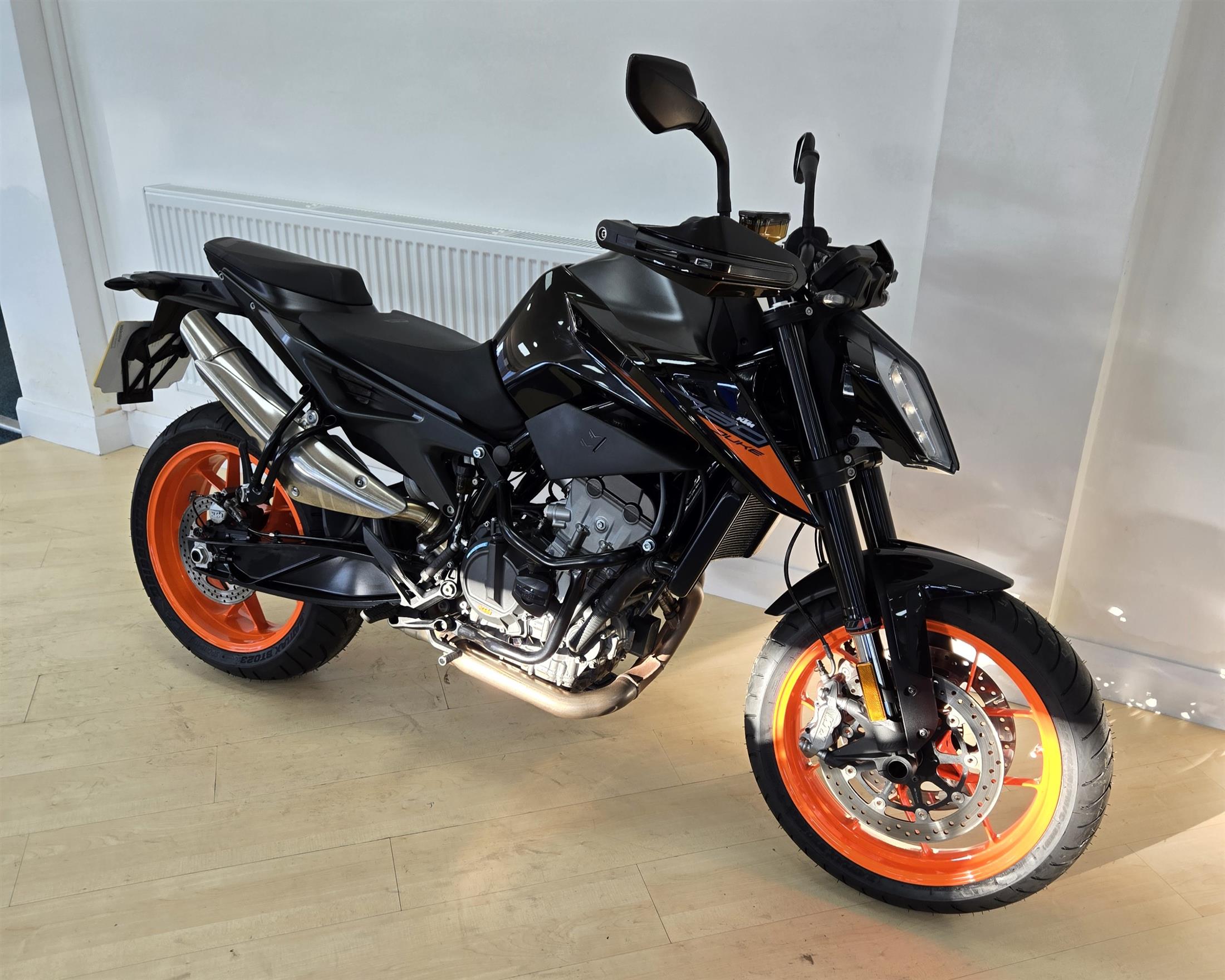 KTM  790 Duke