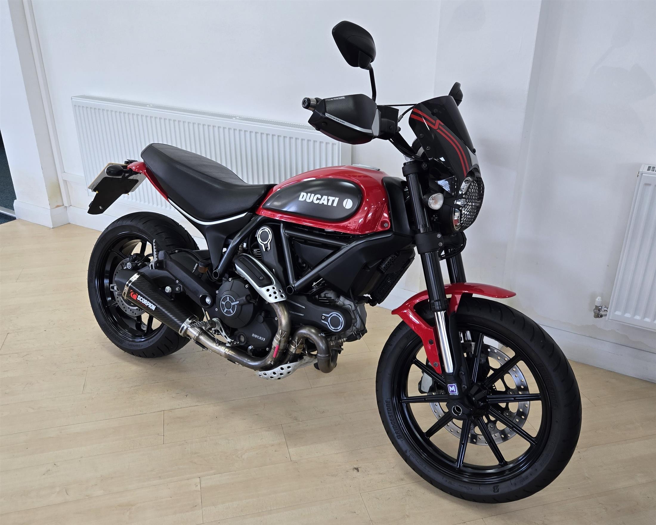 Ducati Scrambler 800 Icon