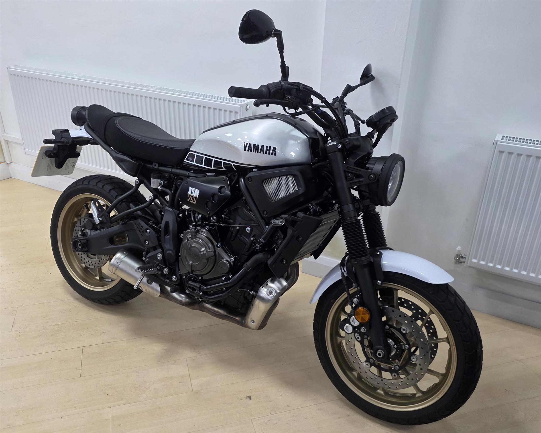 Yamaha XSR700 Tribute