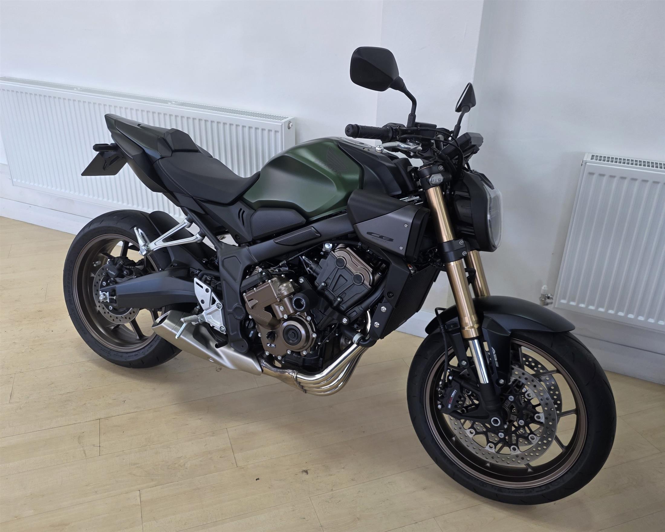 Honda CB650R E-Clutch