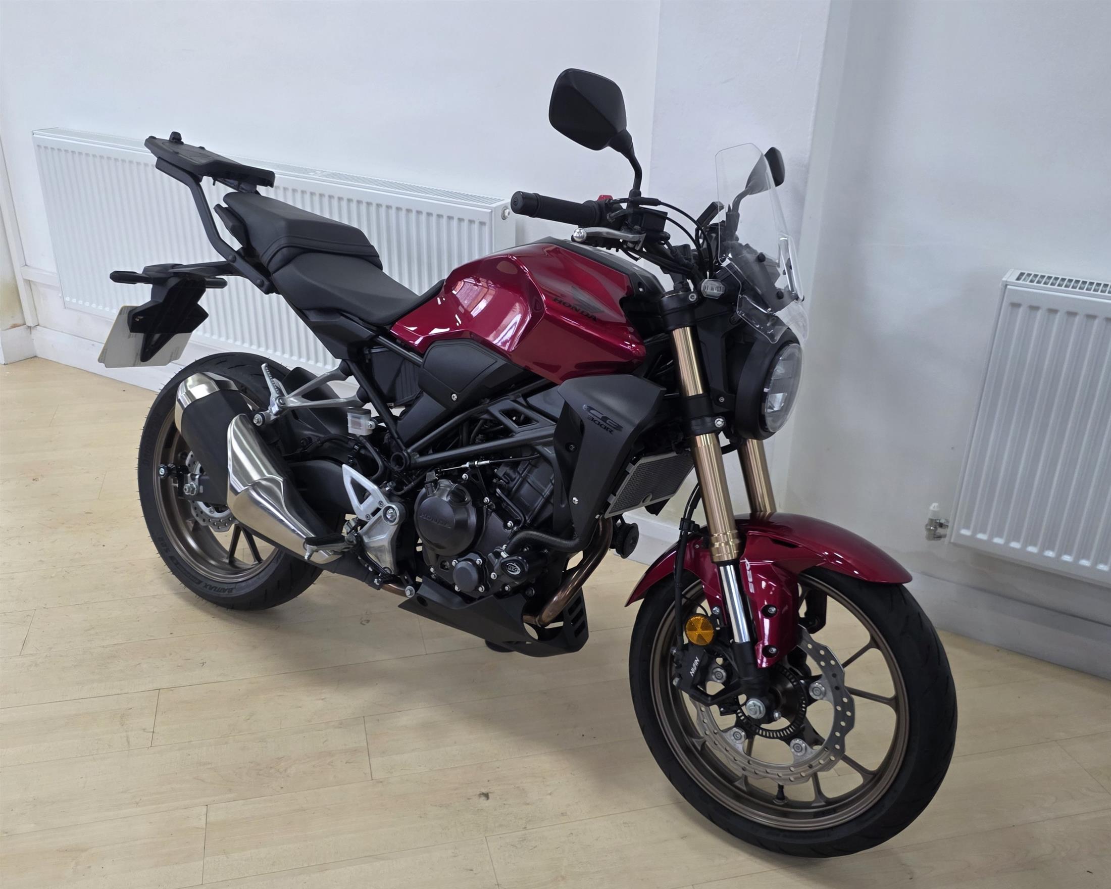 Honda CB300R