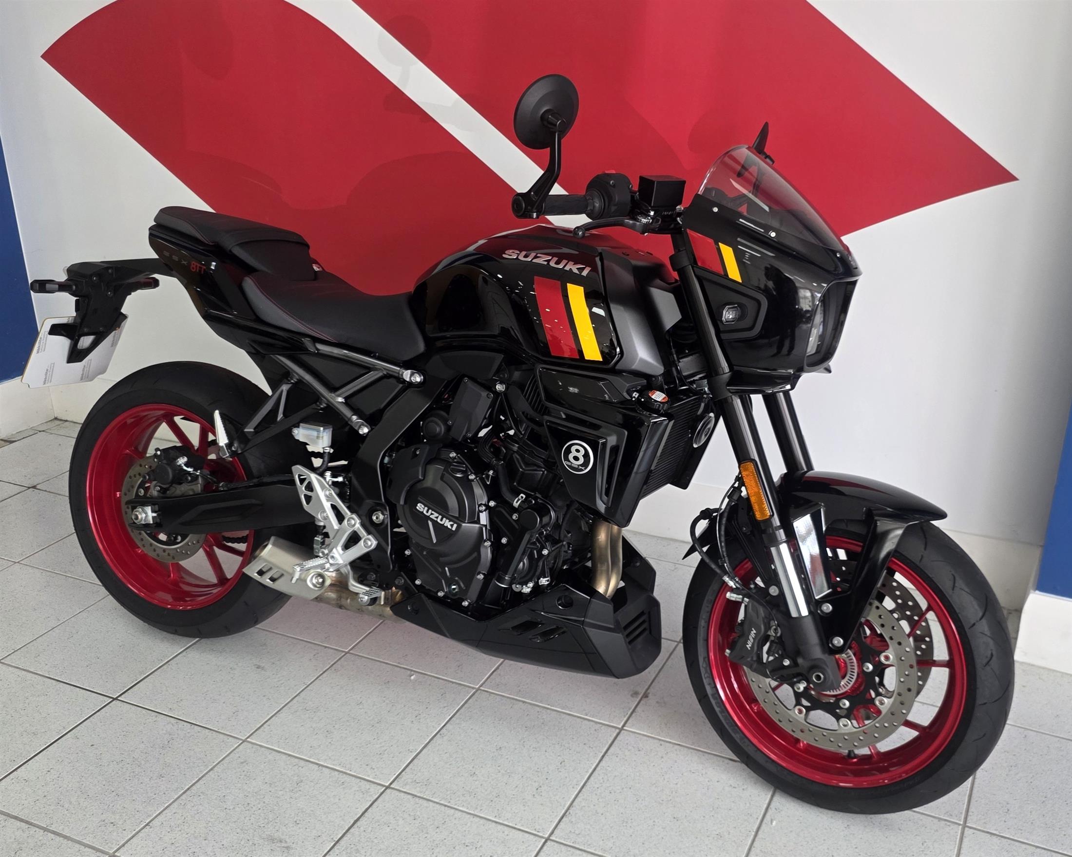 Suzuki GSX-8TT