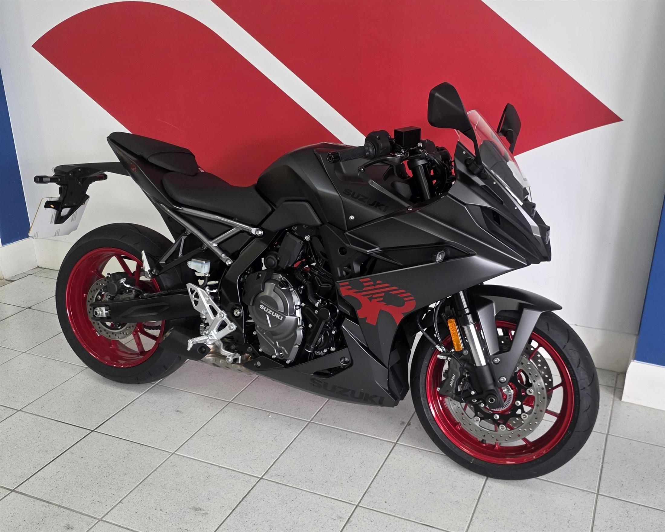 Suzuki GSX-8R