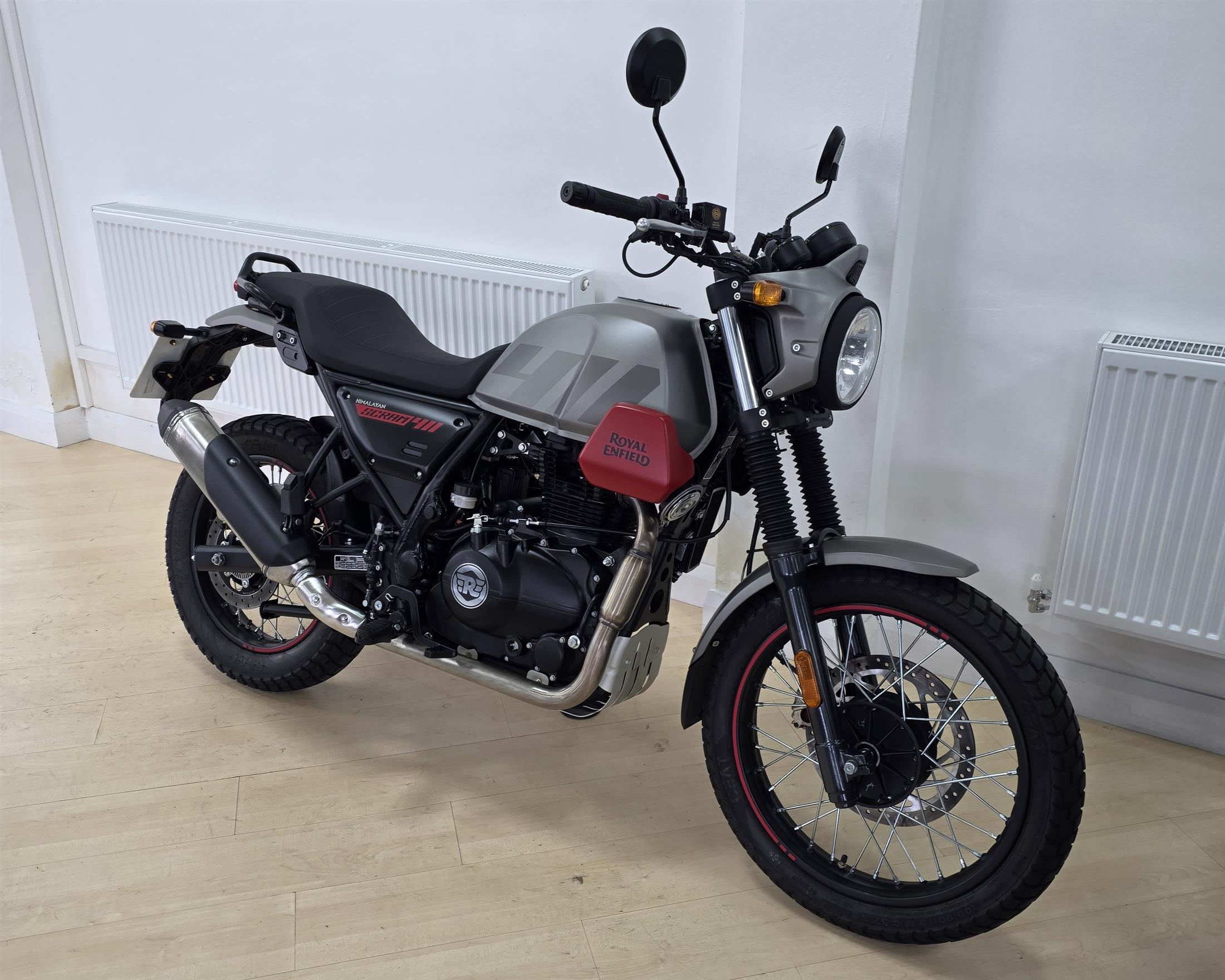 Royal Enfield SCRAM 411