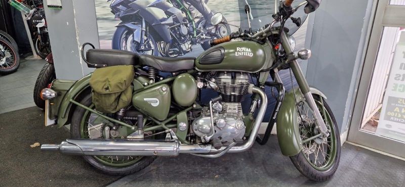 2016 Royal Enfield BULLET CLASSIC MILITARY GREEN