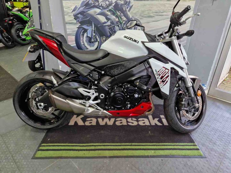 2022 Suzuki GSX-S 950 White