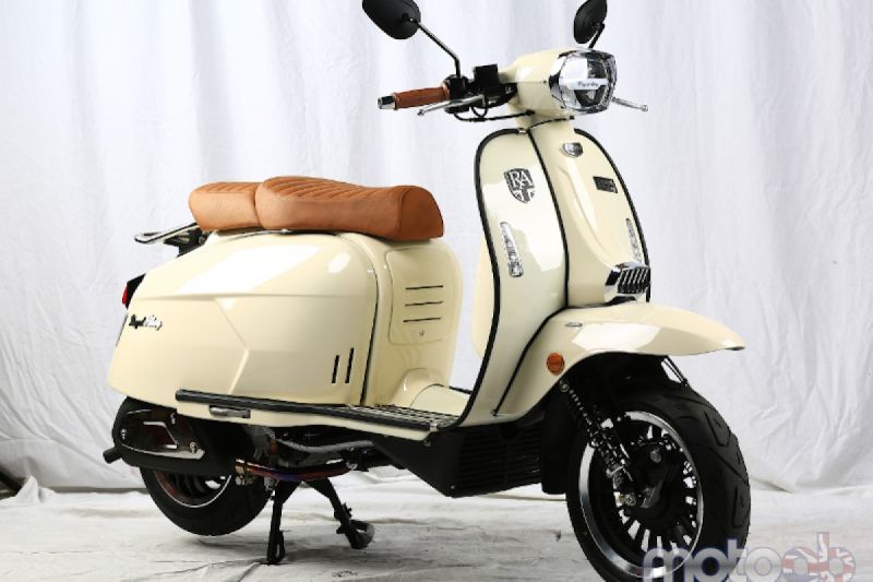 New Royal Alloy GP 300 LC E5 IVORY