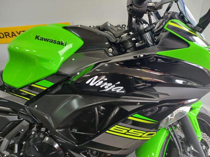 2019 Kawasaki NINJA 650 Green
