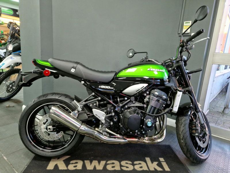 New Kawasaki Z900RS MET DIABLO BLK
