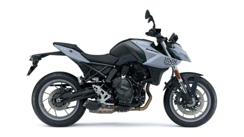 New Suzuki GSX-8S SILVER