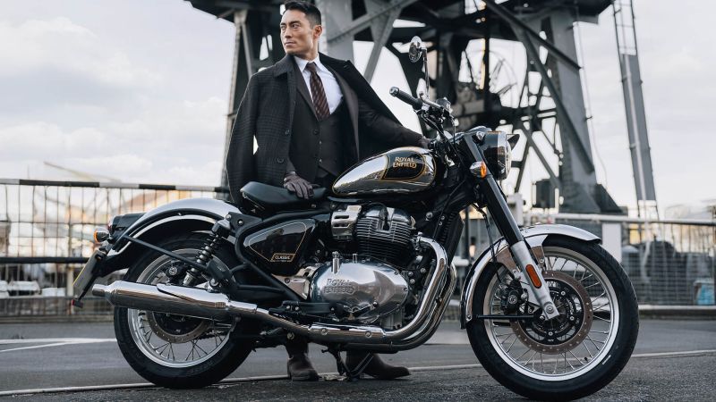 New Royal Enfield CLASSIC 650 TWIN BLACK CHROME