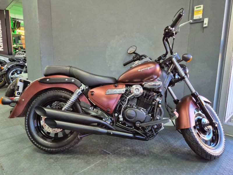 2023 Keeway Superlight 125 E5 RED MATT