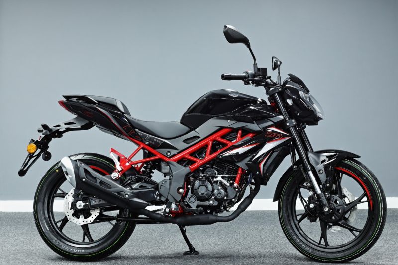 New Benelli BN 125 BLACK