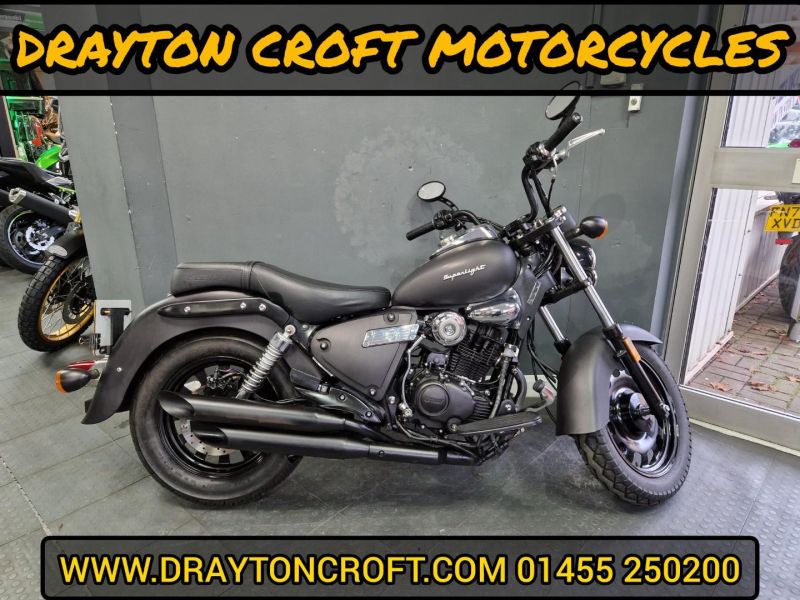 2022 Keeway Superlight 125 E5 Black