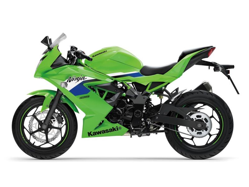 New Kawasaki NINJA 125 GREEN