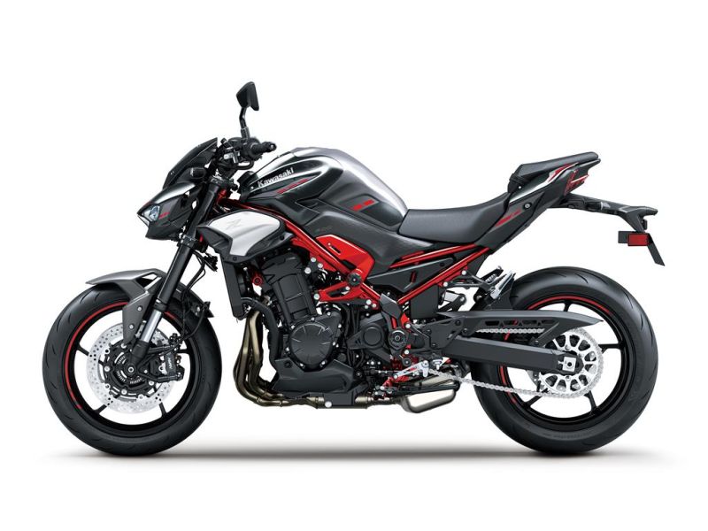 New Kawasaki Z900 RD – RED