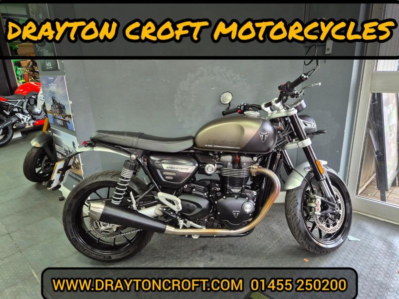 2023 Triumph Speed Twin 1200 Grey