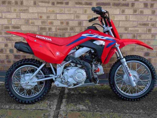 2022 Honda CRF110 2022 RED