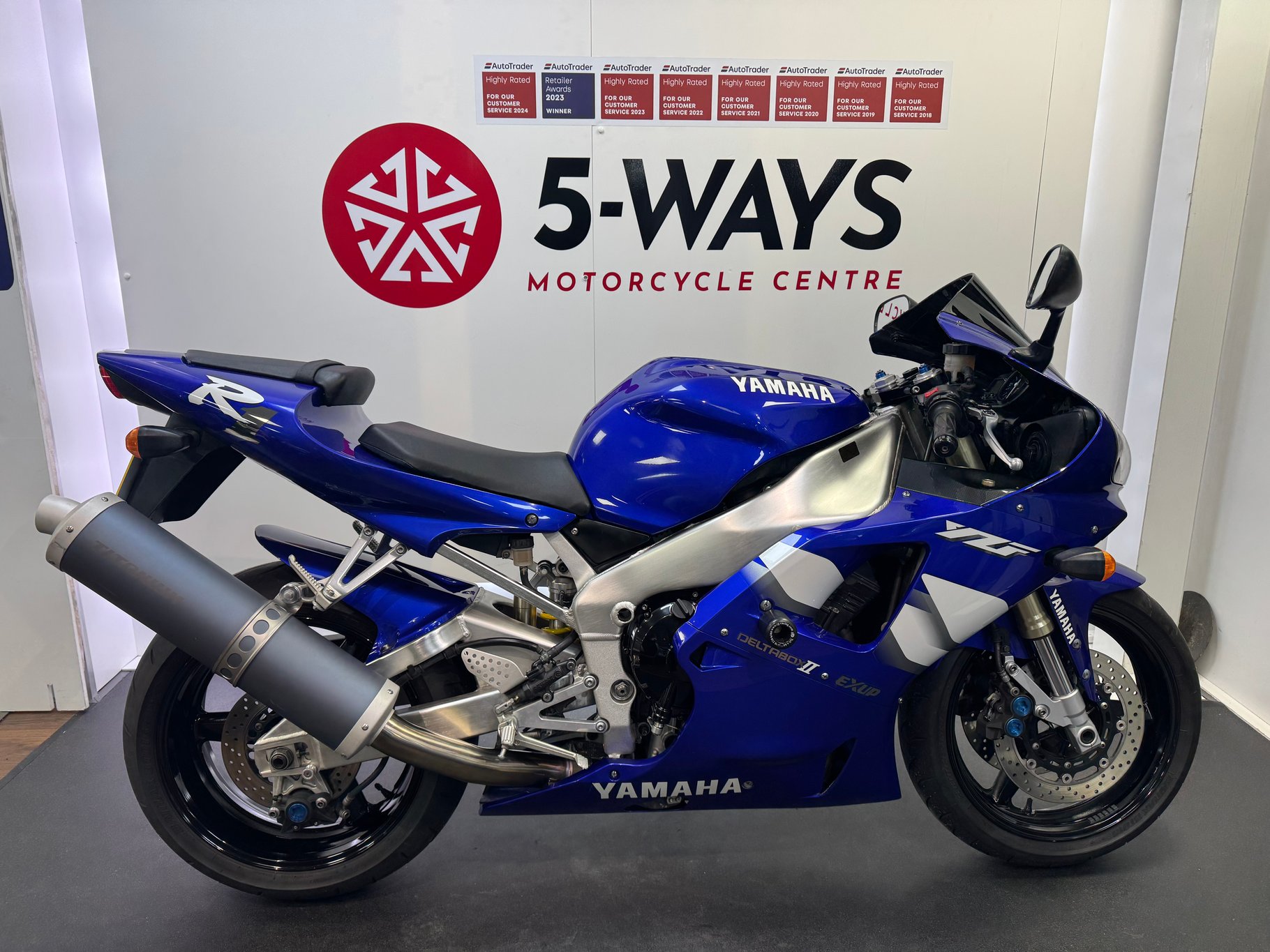 2000 YAMAHA YZF-R1