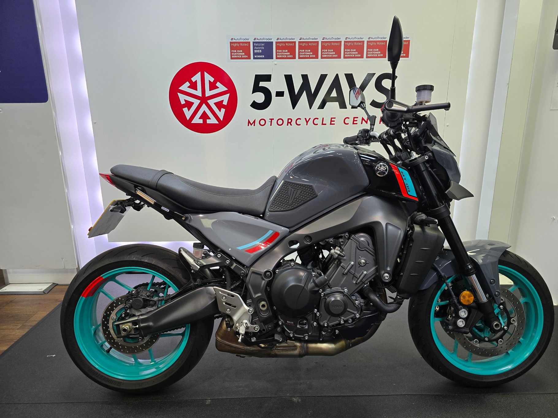 2023 YAMAHA MT-09