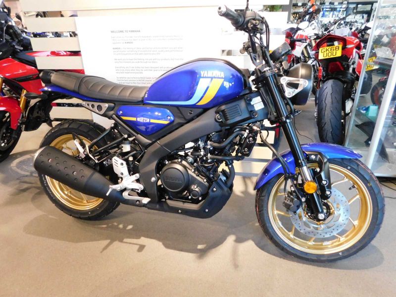 New Yamaha XSR125 ICON BLUE