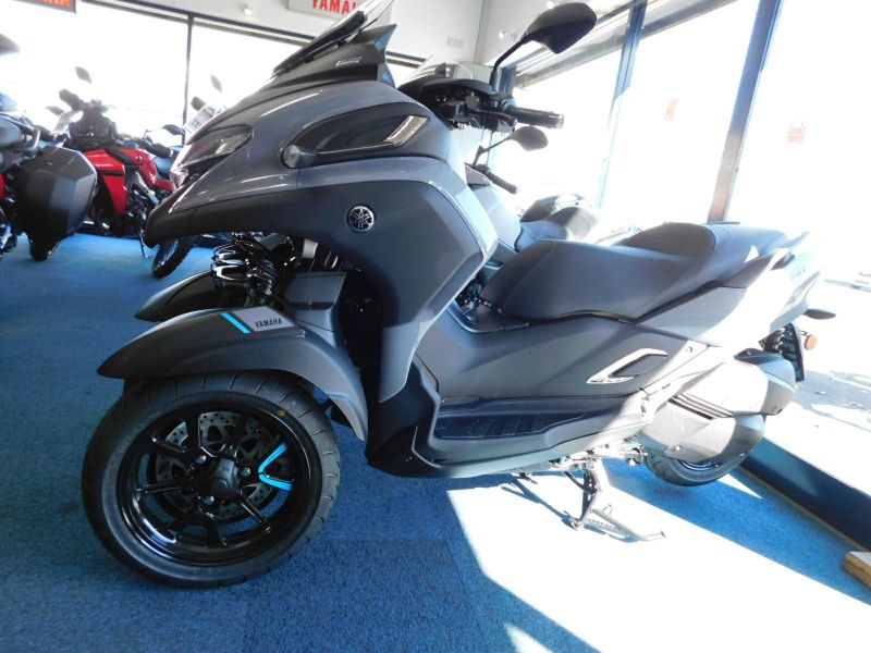 New Yamaha MW300 TRICITY NIMBUS GREY