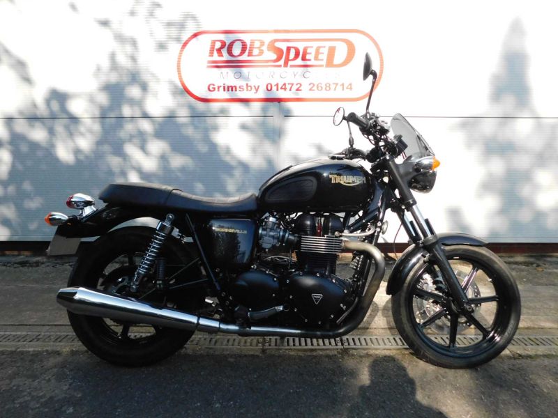 2011 Triumph Bonneville 865 Black