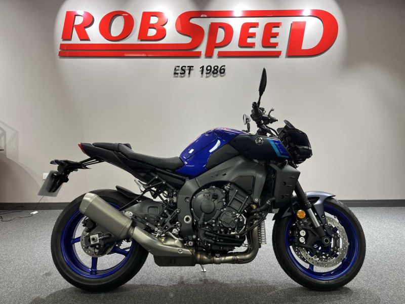 2025 Yamaha MT10 ICON BLUE