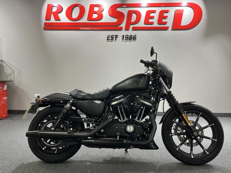 2015 Harley-Davidson XL 883 N Iron Black