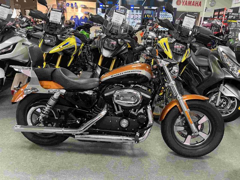 2017 Harley-Davidson XL 1200 Custom LTD C Orange/black 2017 Harley-Davidson XL 1200 Custom LTD C Orange/black