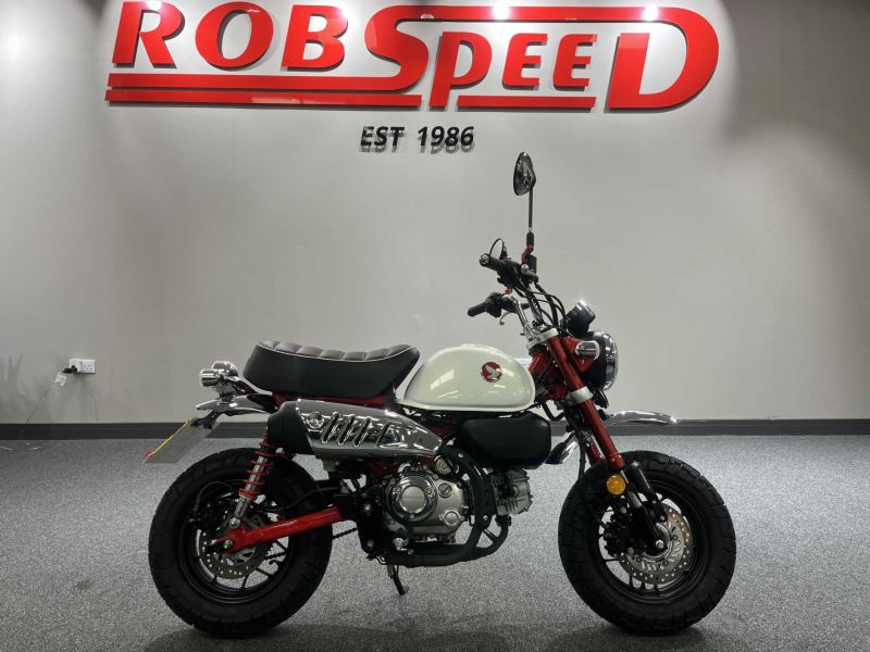 2025 Honda Z 125 Monkey Red