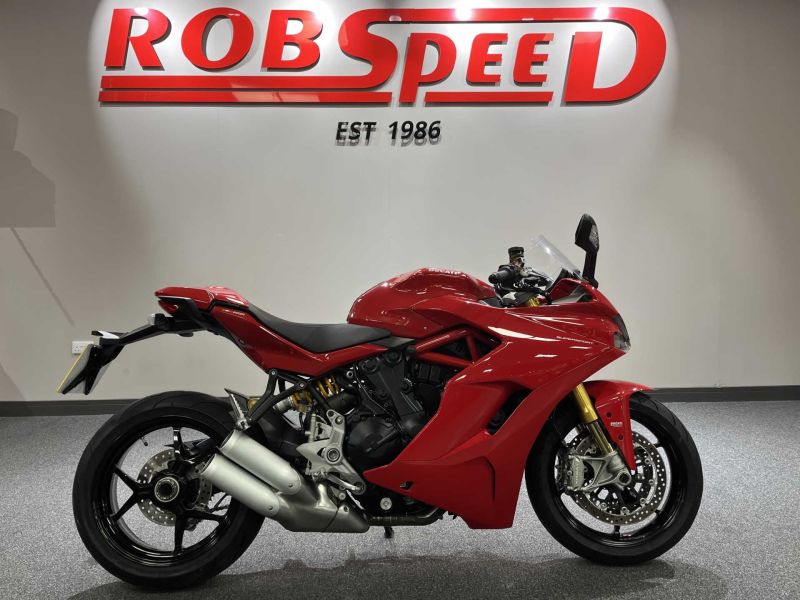 2017 Ducati Supersport S Red