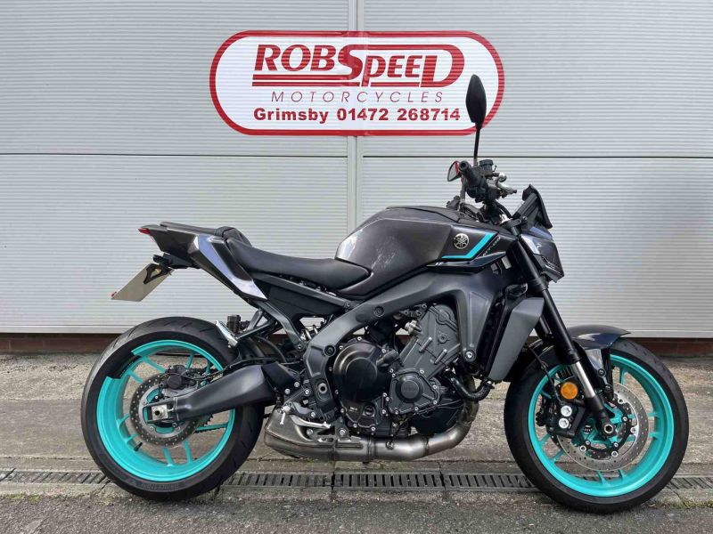2024 Yamaha MT09 Grey