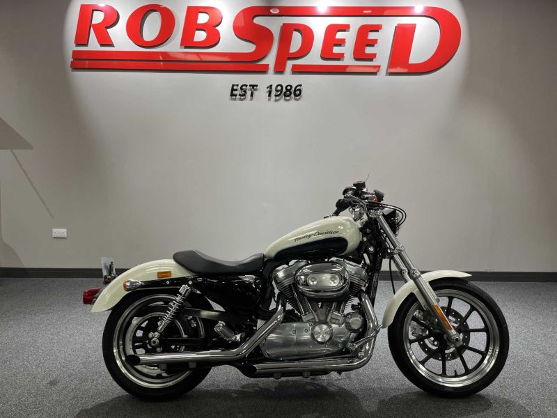 2013 Harley-Davidson Superlow XL 883 L 13 Beige/black