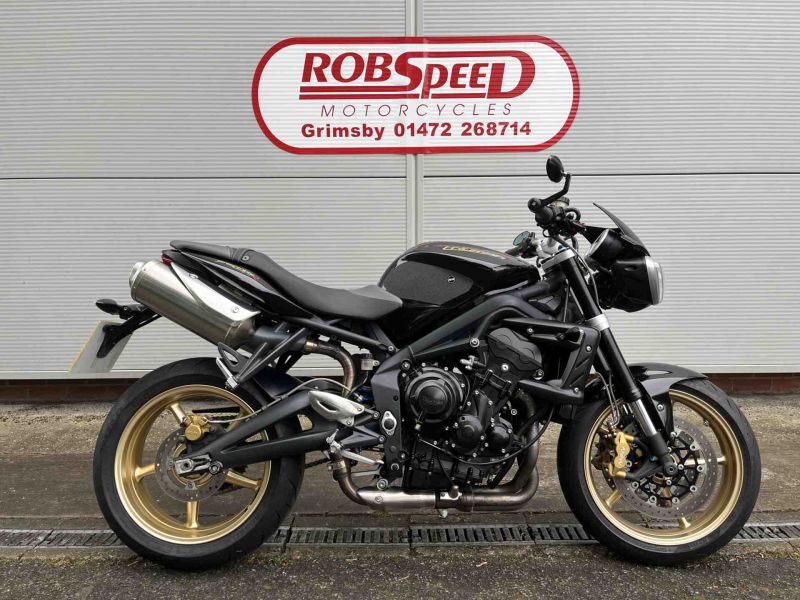 2011 Triumph Street Triple 675 R Black