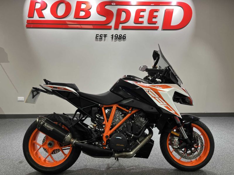 2021 Ktm 1290 Superduke GT White
