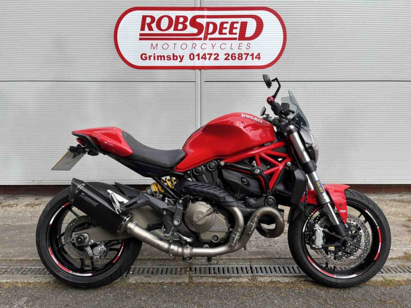 2015 Ducati M821 Monster Red 2015 Ducati M821 Monster Red