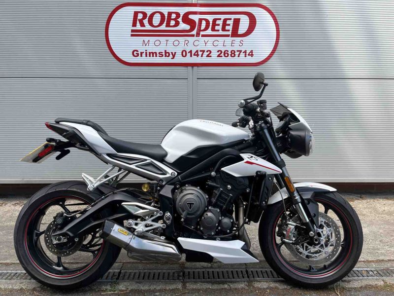 2019 Triumph Street Triple 765 RS White