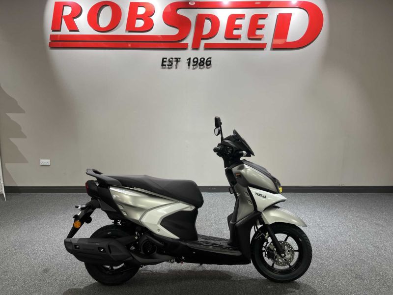 2026 Yamaha RAY ZR SILVER SAND