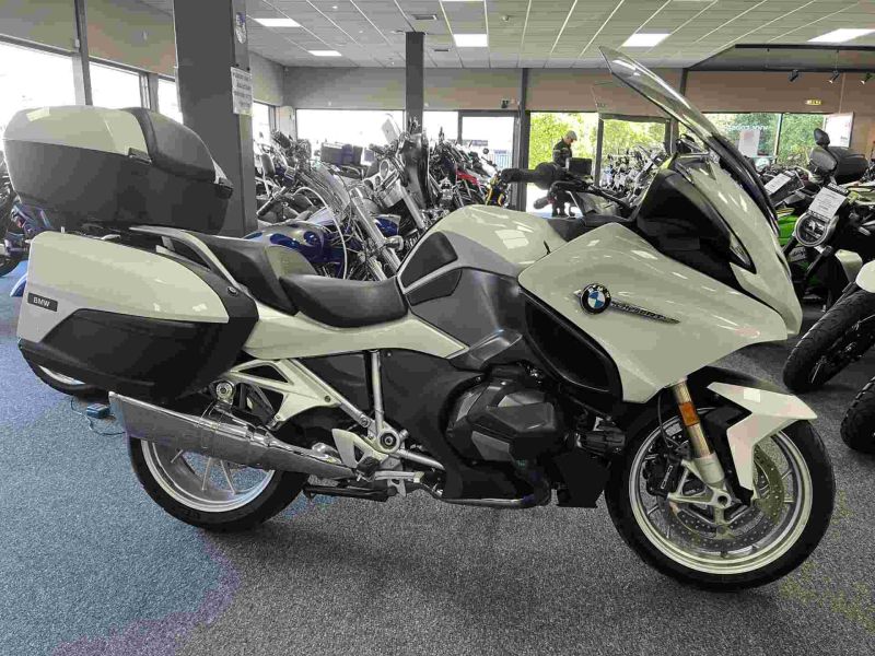 2021 Bmw R 1250 RT LE White 2021 Bmw R 1250 RT LE White