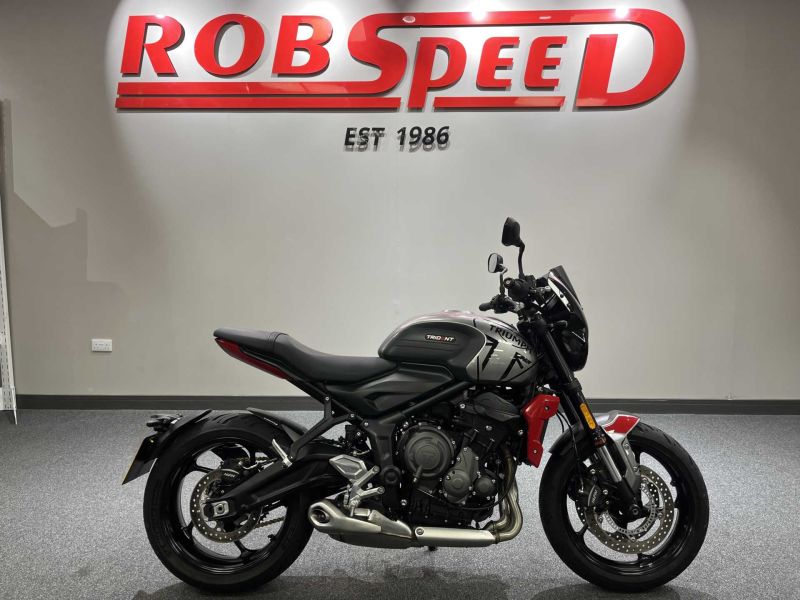2022 Triumph Trident 660 Silver/red 2022 Triumph Trident 660 Silver/red