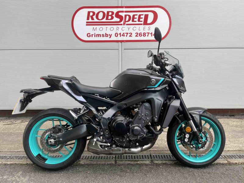 2024 Yamaha MT09 Grey