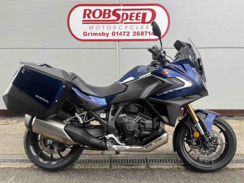 2026 Honda NT 1100 DCT Blue 2026 Honda NT 1100 DCT Blue